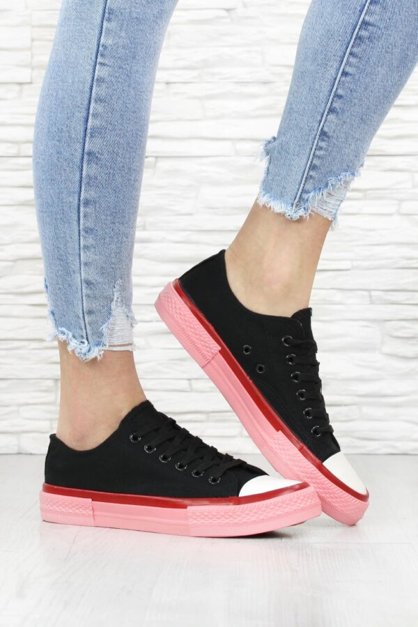 Czarne tenisówki płócienne