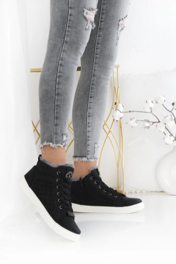 Ocieplane czarne trampki za kostkę