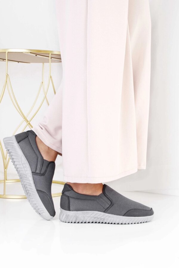 Szare wsuwane tenisówki